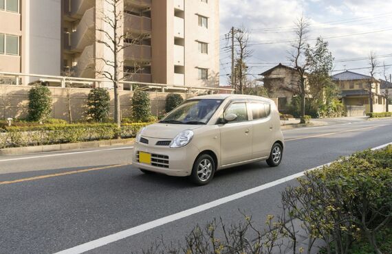 豊富な軽自動車の中から最適な一台を見つけて販売します | 厚木の中古車ならカスタムができるOMATAKOBO